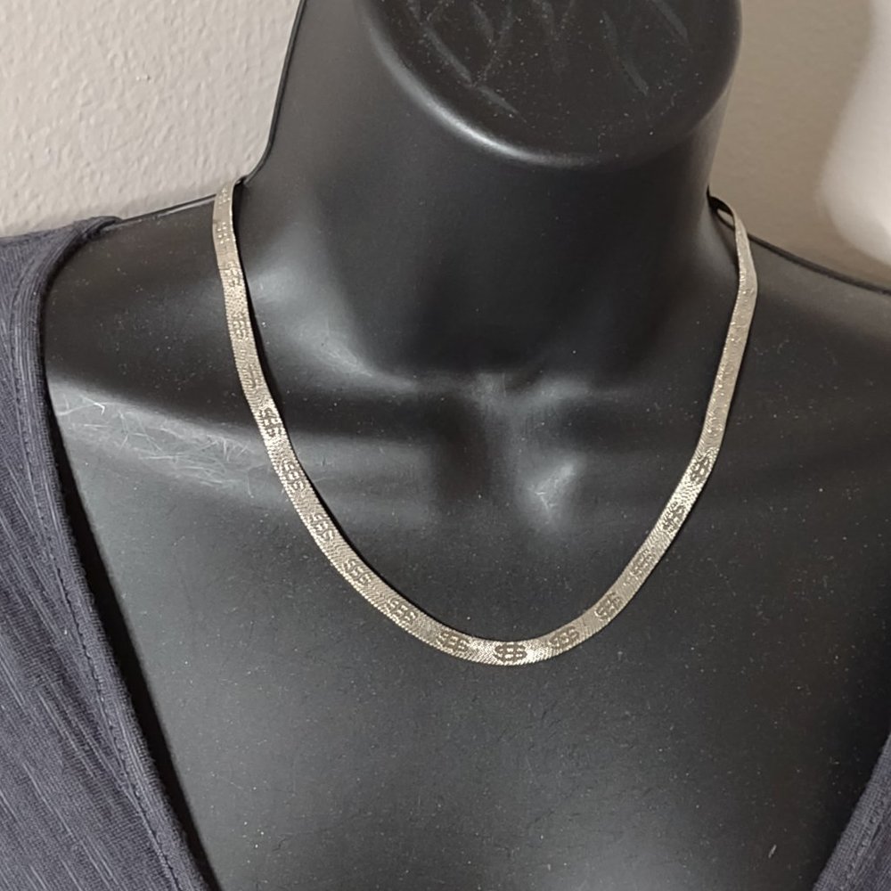 17.5 Inch Snake Chain With Dollar Signs